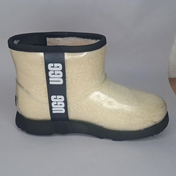 UGG Kids Classic Mini Boots - Cream - Picture 2 of 9